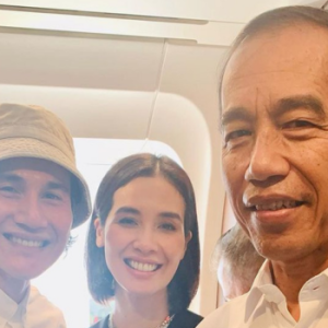 Vino G Bastian Bangga, Lukisan Sang Anak Ditanda Tangani Presiden Jokowi