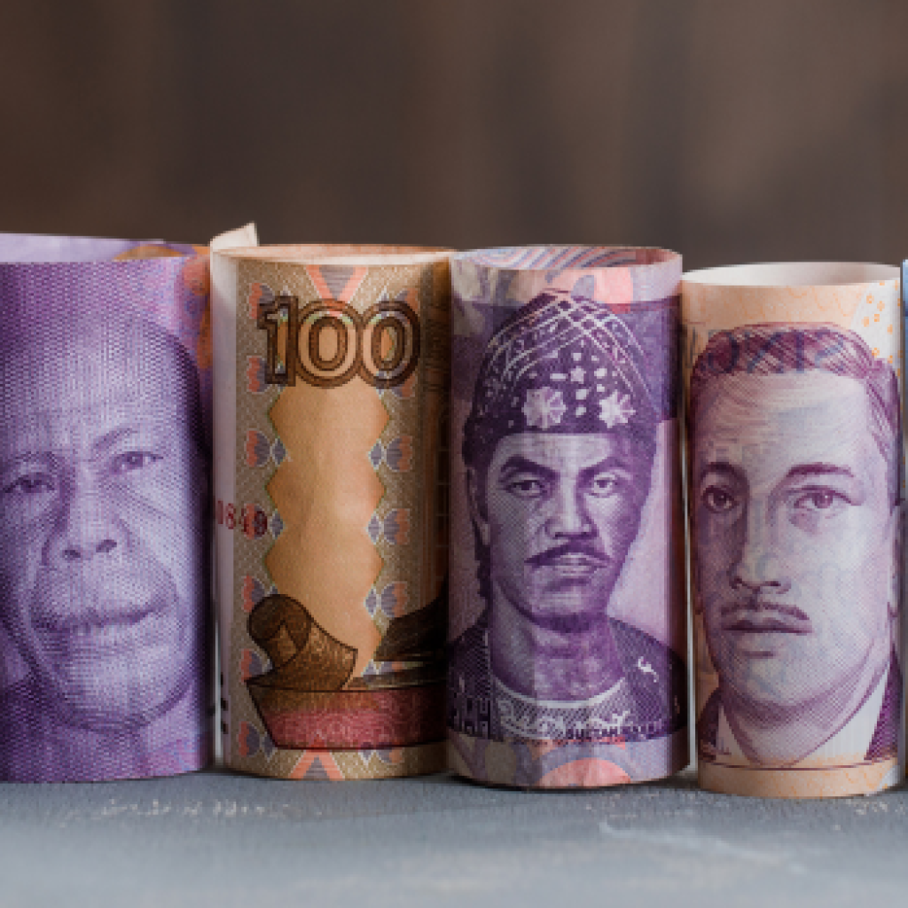 Cadangan devisa RI turun karena bayar utang luar negeri. FOTO: Freepik.com/8photo