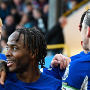 Burnley 1-4 Chelsea: Sterling Buktikan Kualitasnya dalam Kemenangan Terbesar The Blues Musim Ini