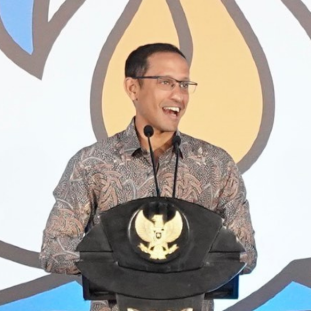 Nadiem Makarim sampaikan syarat kelulusan S1 dan D4 tidak lagi diwajibkan membuat skripsi. Foto: Instagram.com/nadiemmakarim