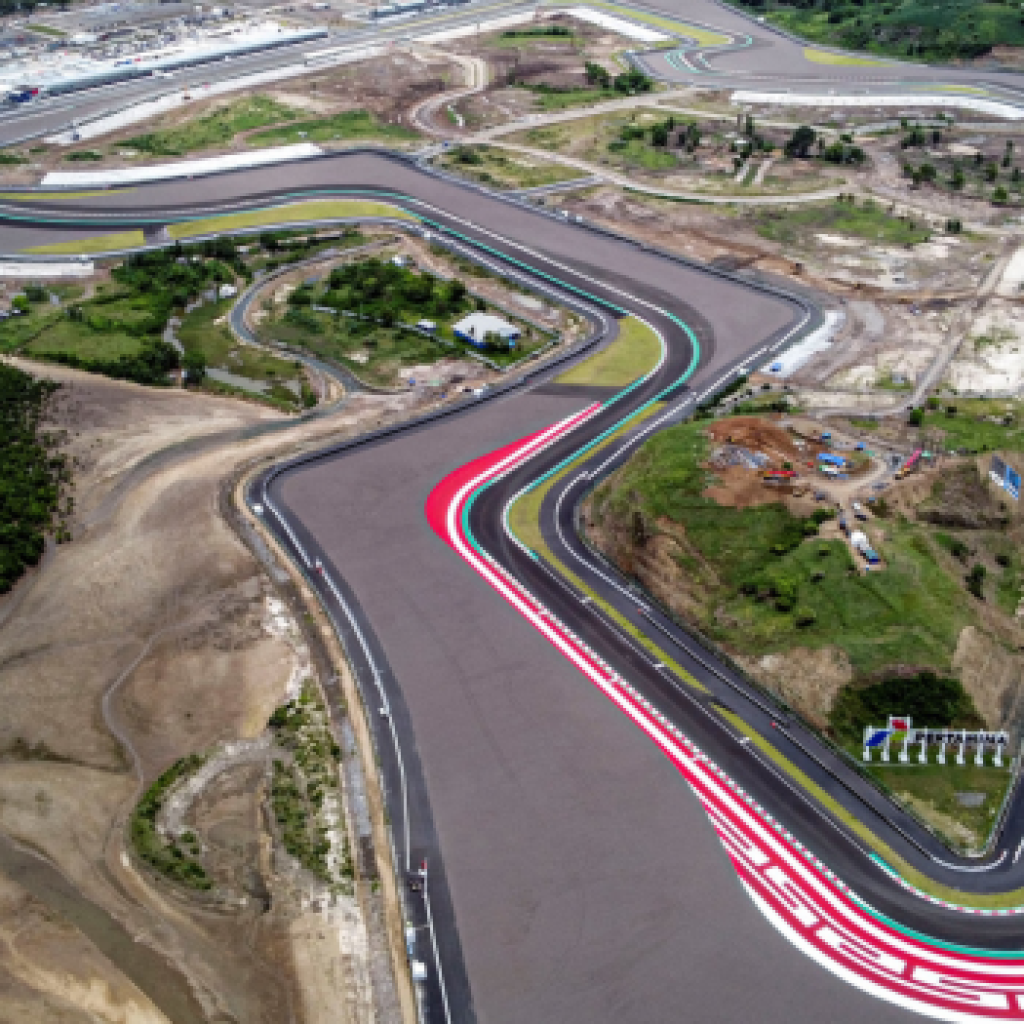 Persiapan di Sirkuit Mandalika menjelang MotoGP. FOTO: X.com/MotoGP