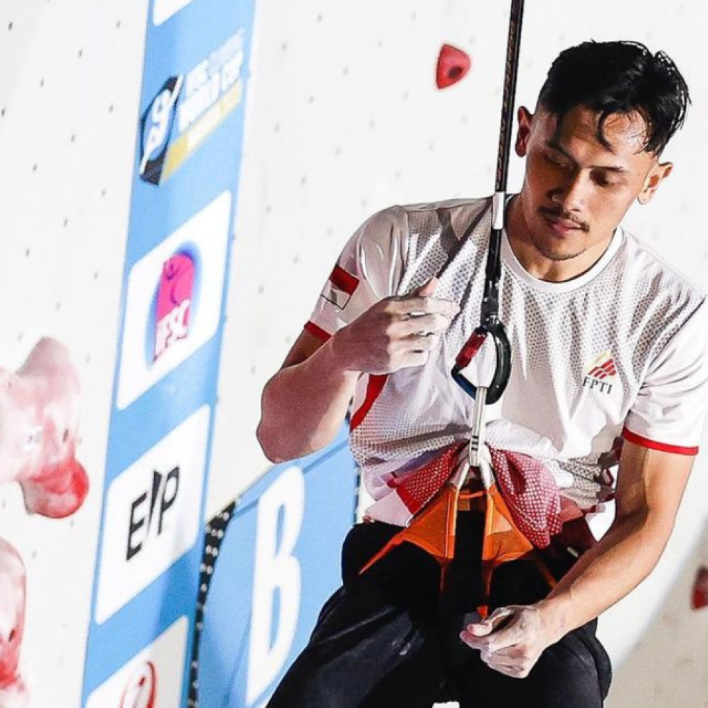 Profil atlet panjat tebing, Veddriq Leonardo. Foto: Instagram @veddriq dan @dimitris_tosidis