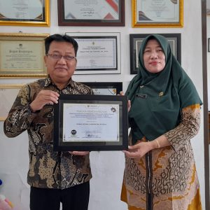 Dinsos Kendal Raih Penghargaan Ombudsman RI 2023, Segini Nilai yang Diperoleh