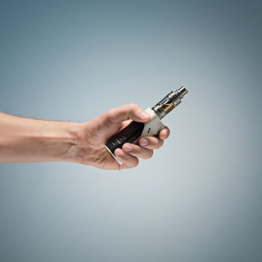 Vape Lebih Baik dari Rokok? Mitos atau Fakta?