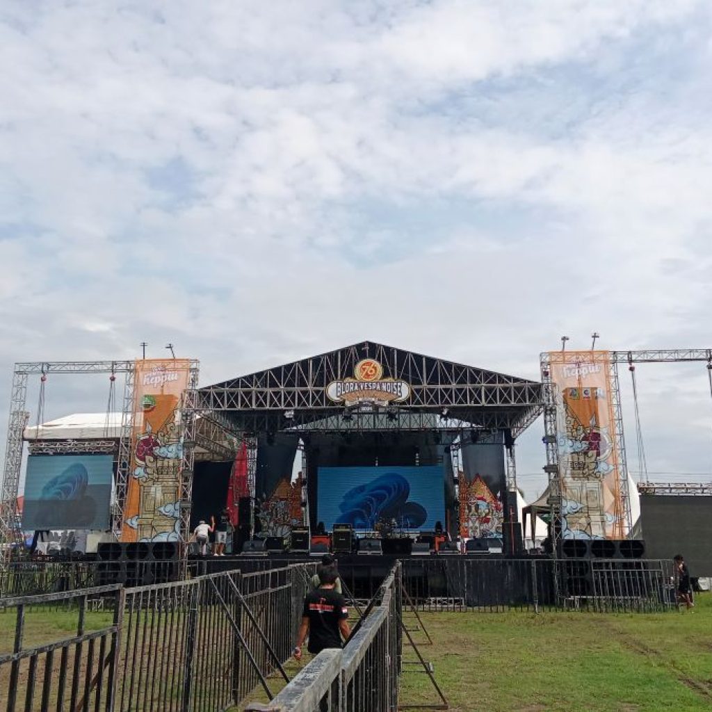 Panggung Blora Vespa Noise. Foto: Dok. Lilik Yuliantoro
