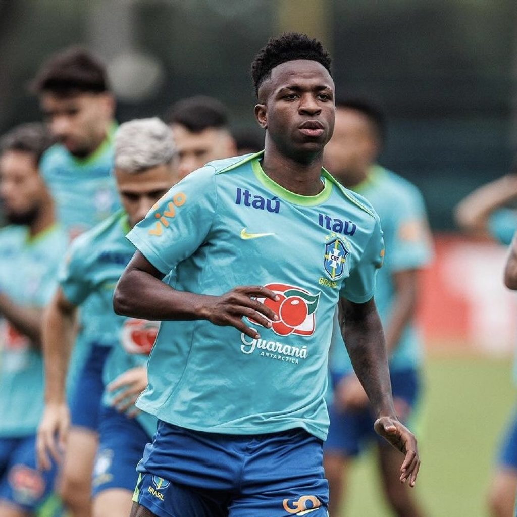 Vini Jr minta maaf ke suporter usai Brasil kalah oleh Paraguay. Foto: instagram.com/vinijr