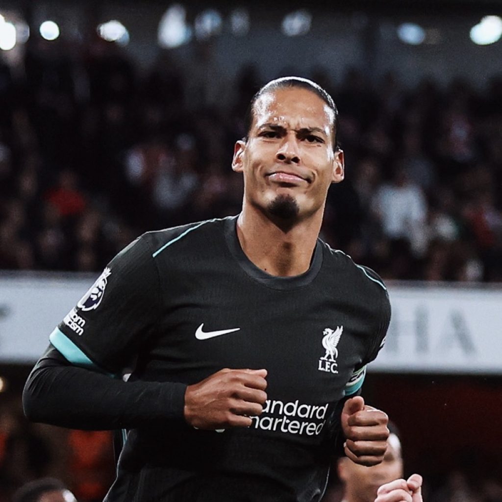 Bek Liverpool, Virgil Van Dijk. Foto: x.com/LFC