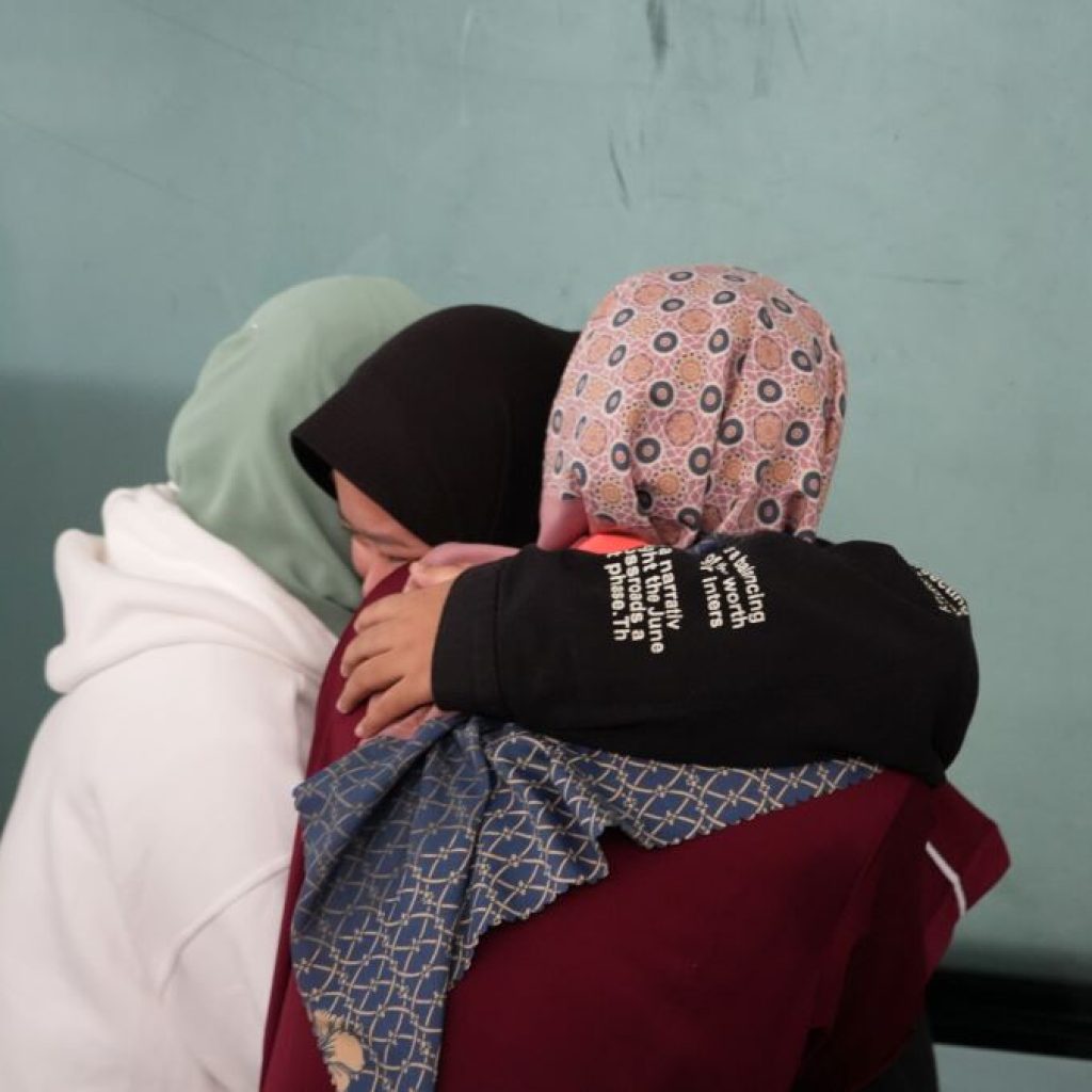 Puluhan WNI dari Lebanon berhasil dievakuasi kembali ke Indonesia. Foto: kemlu.go.id