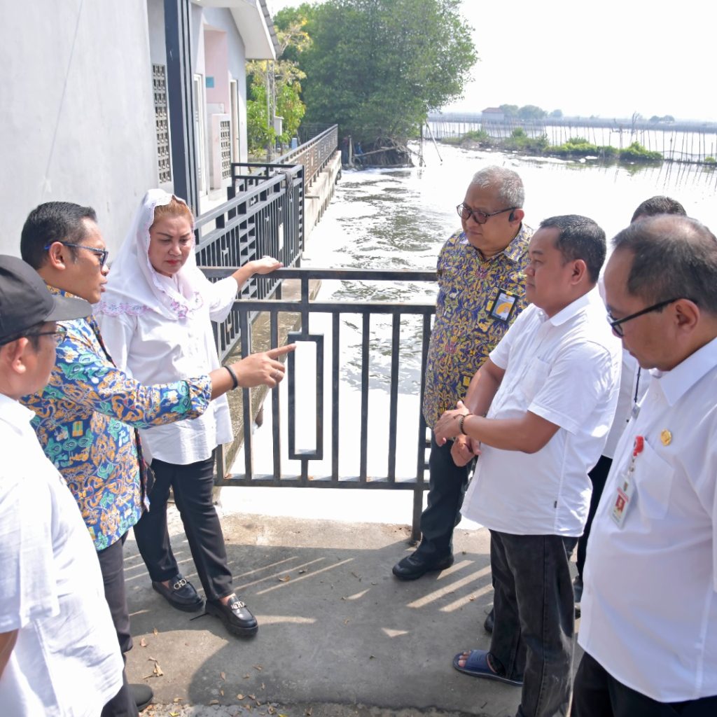 Wali Kota Semarang optimis tanggul laut di Tambaklorok bisa selesai pada akhir 2023. Foto: Laman Pemerintah Kota Semarang