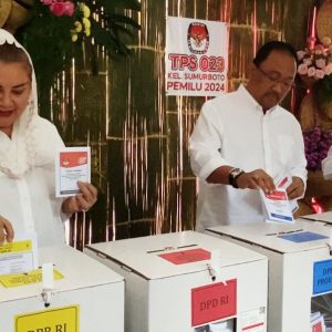 Usai Dampingi Ganjar di Lempongsari, Wali Kota Semarang Bersama Keluarga Salurkan Hak Pilih Pemilu 2024