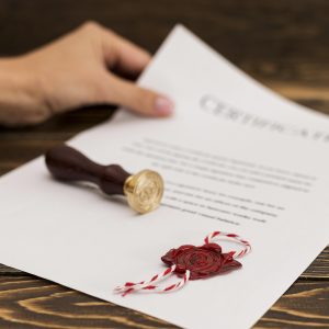 Viral! Wanita Bakar Ijazah Kekasih Gegara Helm, Kini Ungkap Pacaran Toxic: Lo Tahu Apa?