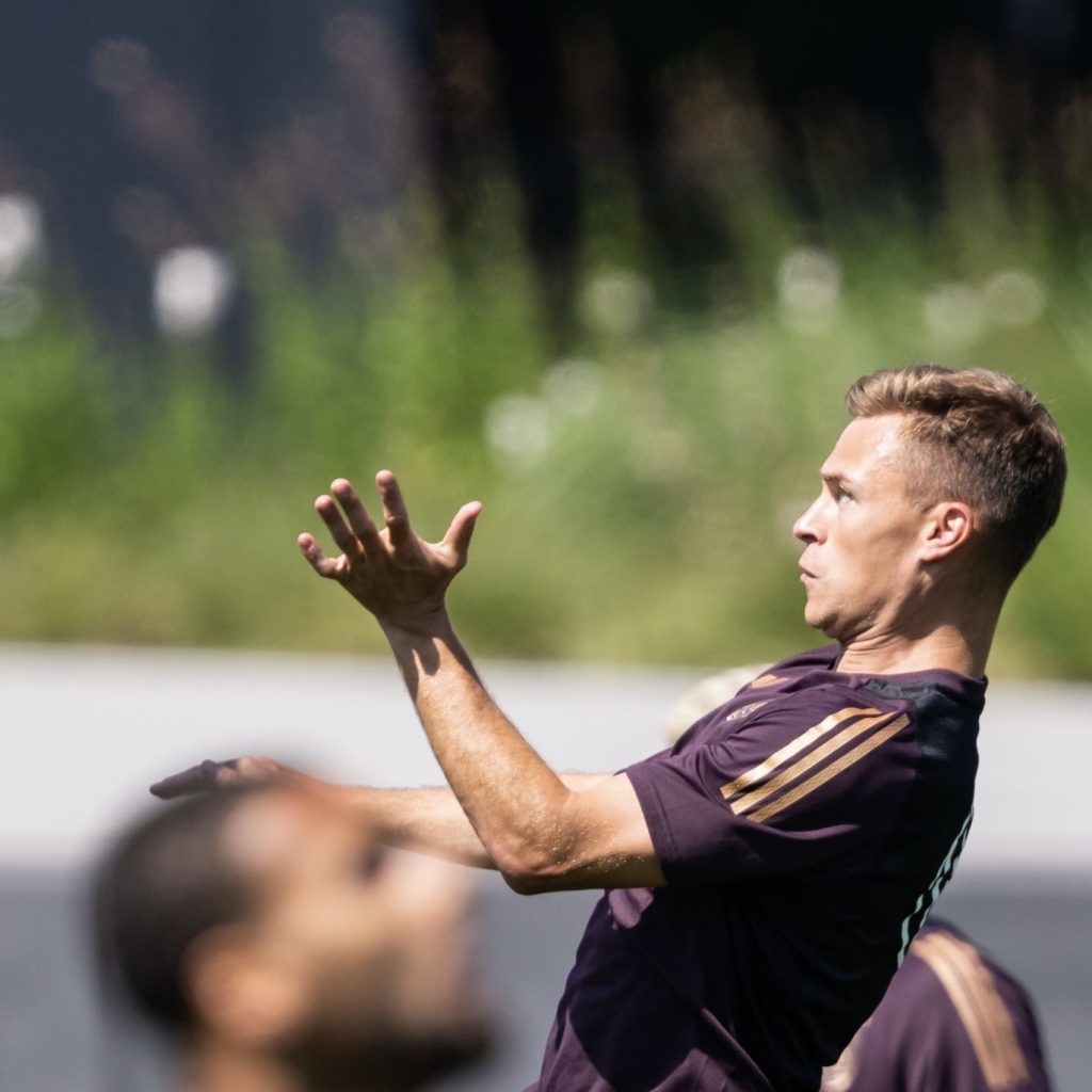 Warga Jerman Ingin Lebih Banyak Pemain Kulit Putih di Timnas, Joshua Kimmich: Omong Kosong!