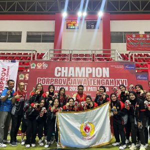 Tim Voli Kota Semarang Boyong Emas, Iswar Puas Tim Favorit Bisa Dikalahkan