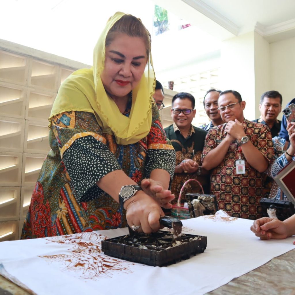 Peresmian sentra batik oleh Wali Kota Semarang. Foto: Dok. Humas Pemkot