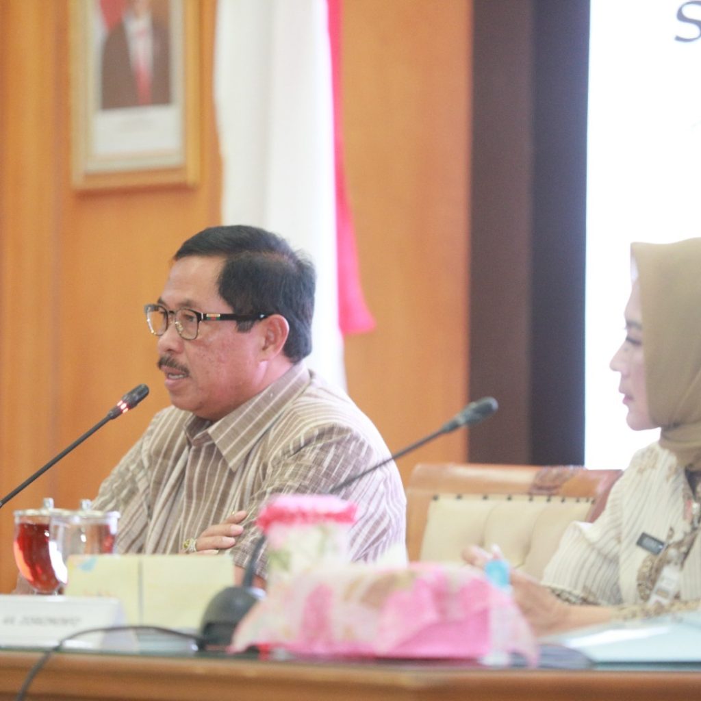 Pj Gubernur Jateng ajak media untuk tangkal hoaks usai memasuki masa kampanye. Foto: Istimewa
