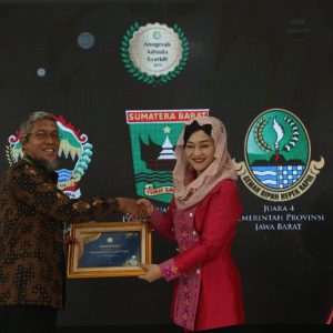 Pemprov Jateng Borong 4 Kategori Anugerah Adinata Syariah 2024 dari KNEKS 
