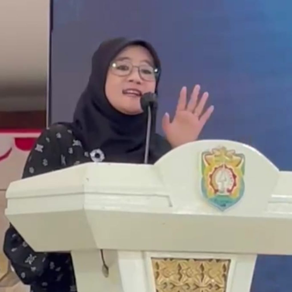 Bicara Fiqih Peradaban, Nawal Yasin Ajak Wanita Teladani Wawasan Kebangsaan Mbah Maimoen