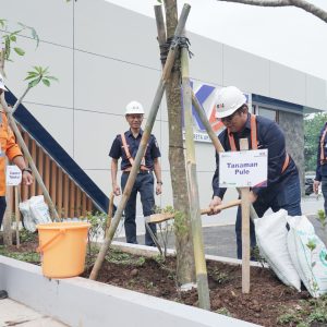 Tanam Pohon di Lima Lokasi Pohon KAI Daop 4 Semarang Dukung Pembangunan Berkelanjutan