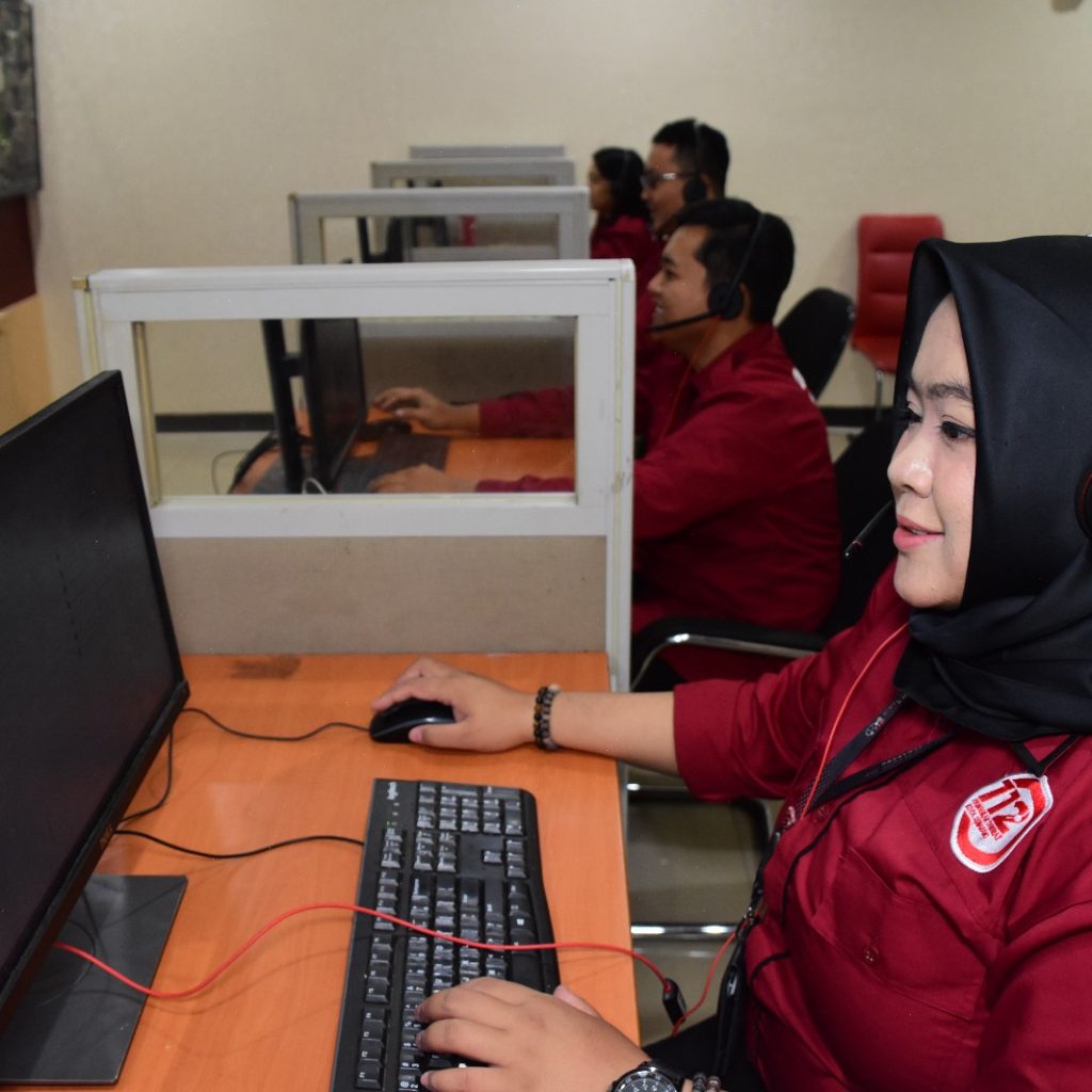 TUTURPEDIA - Pemkot Semarang Pusatkan Nomor Darurat ke Call Center 112
