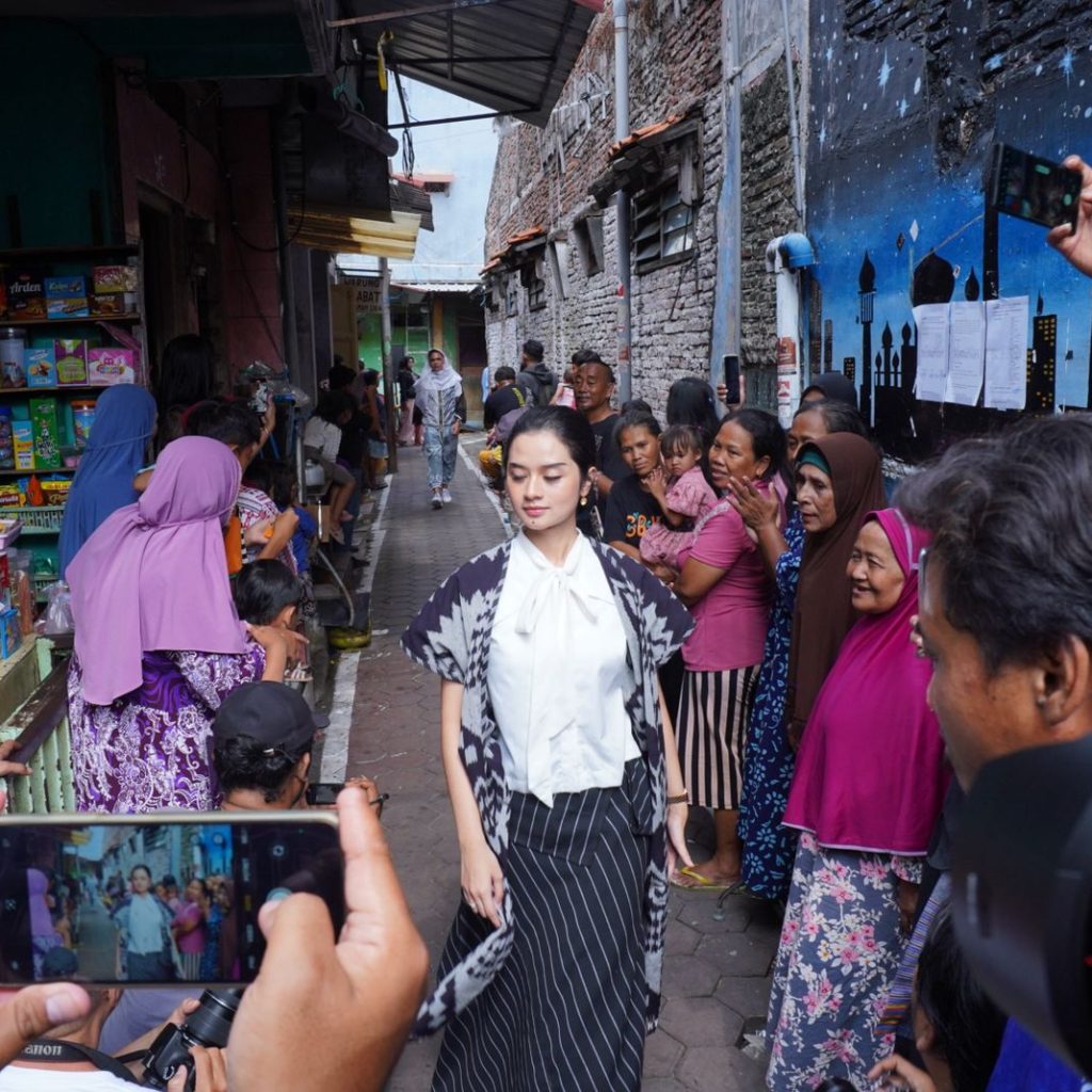 TUTURPEDIA - Hadiri Gebyuran Bustaman, Begini Janji Iswar Aminuddin untuk Kembangkan Pariwisata Kota Semarang