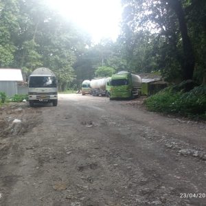 Truk PT KRI Sering Melintas, Warga Keluhkan Jalan Rusak di Tiga Wilayah Kecamatan