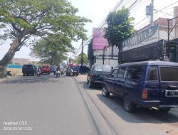 Antrean Truk BBM Subsidi Mengular di Blora, Sopir Minta Pemerintah Turun Tangan: “Jangan Sampai Kota Ikut Mengantre”