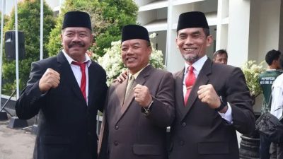 TUTURPEDIA - Bupati Arief Rohman Lantik Sunaryo sebagai Sekda Blora, Perkuat Koordinasi dan Profesionalisme Birokrasi