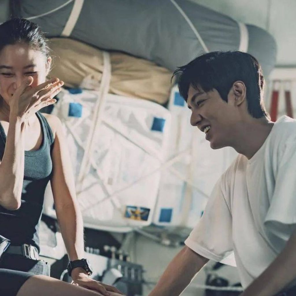 Lee Min Ho berakting jadi dokter kandungan di drama When the Stars Gossip. Foto: IMDb