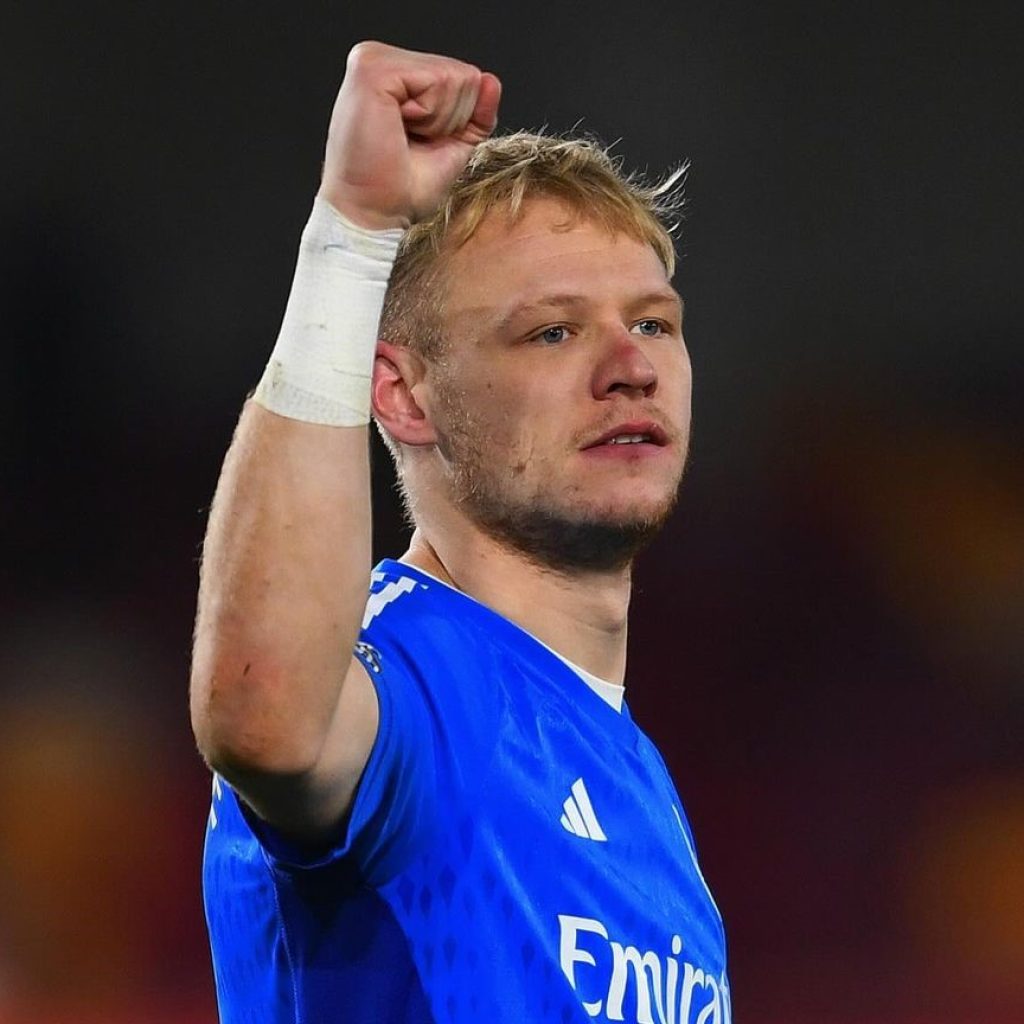 Wolves Incar Ramsdale dengan Status Pinjaman
