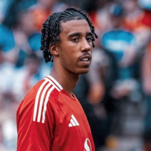 Leny Yoro Debut di Laga Pramusim MU Bareng Jadon Sancho, Menang 2-0 Lawan Rangers