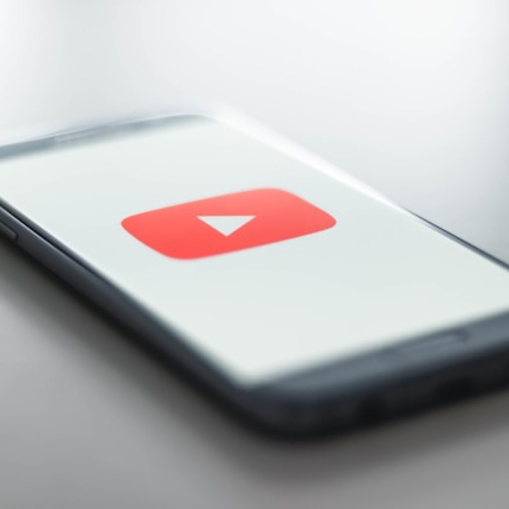 Revisi UU Penyiaran Wajibkan YouTuber dan TikToker Verifikasi Konten ke KPI, KPYKI Pertanyakan Caranya