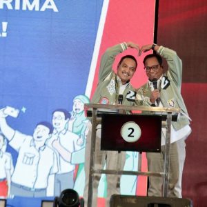 Gaya Kekinian Yoyok-Joss di Debat Pilwakot Semarang Tuai Pujian