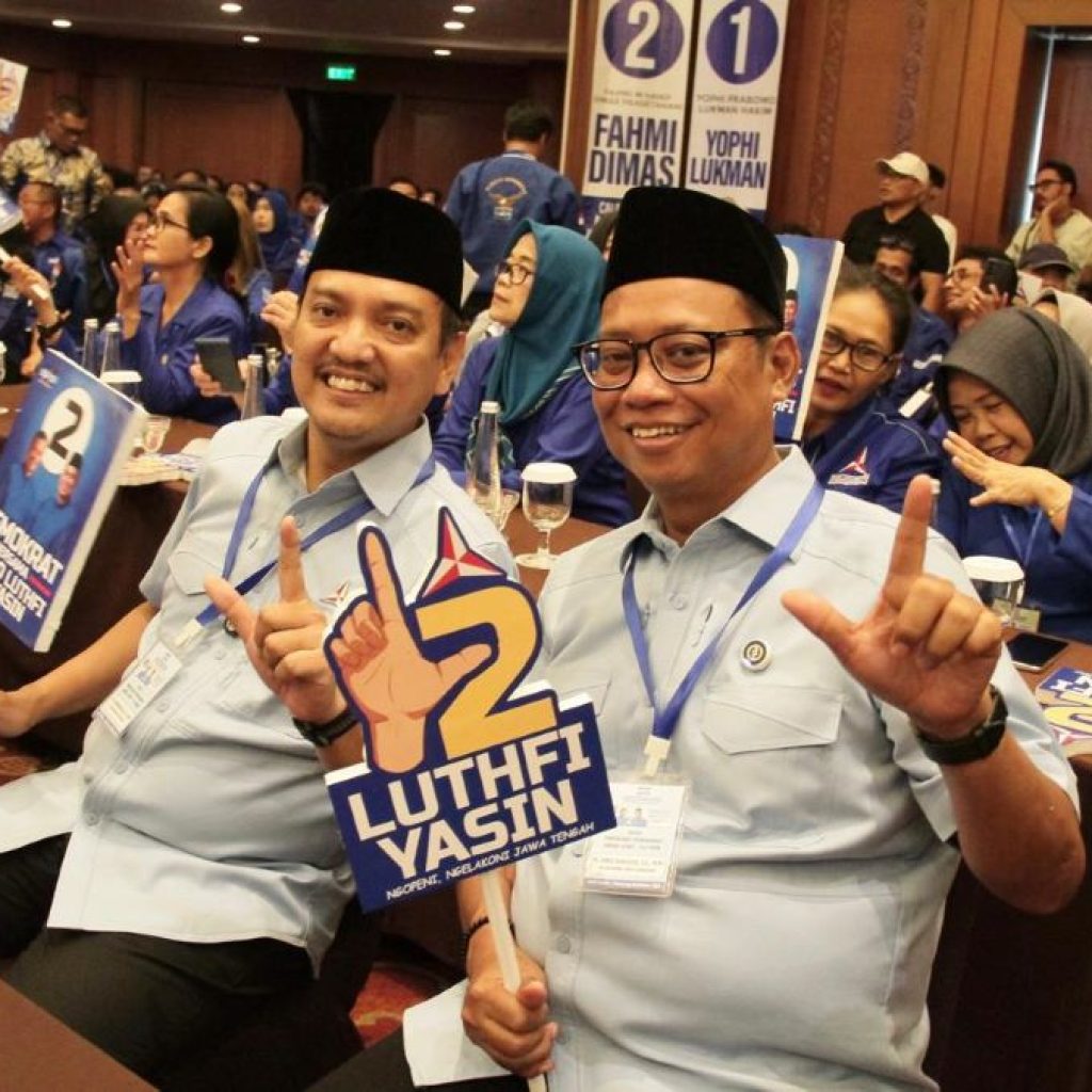 Yoyok Sukawi dan Joko Santoso (Yoyok-Joss) menghadiri Rapat Konsolidasi Partai Demokrat di Hotel Santika Kota Semarang, Minggu (6/10/2024). Foto: Dok. Yok Joss