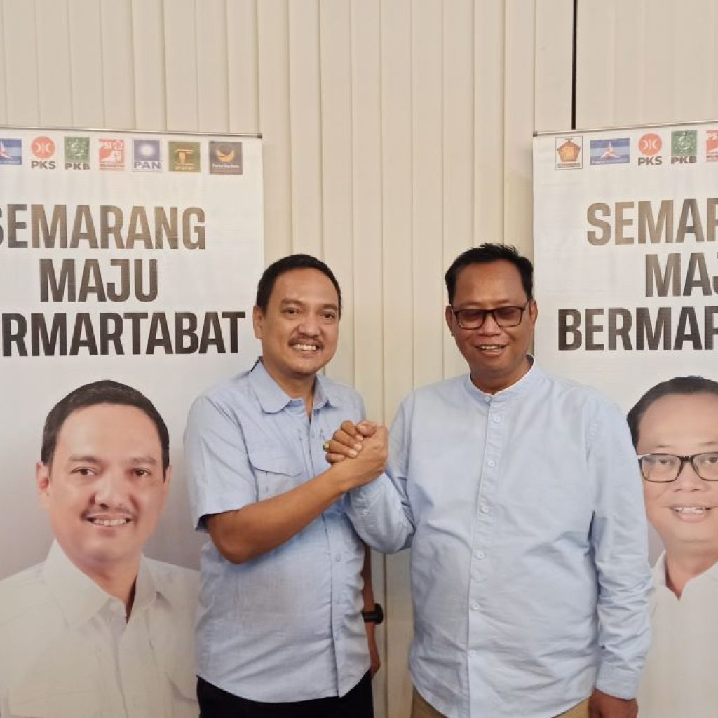 Bakal pasangan calon, Yoyok Sukawi dan Joko Santoso di Pilwakot Semarang 2024. Foto: Dok. Alan Henry