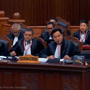 Dicecar Tim Ganjar, Yusril Akui Putusan MK yang Loloskan Gibran Problematik