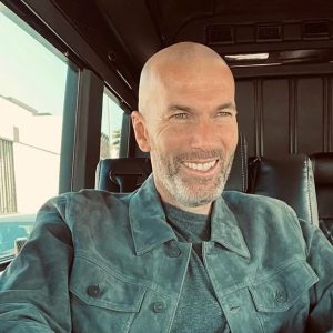Zinedine Zidane akan Jadi Starter di 24 Hours of Le Mans, Kibarkan Bendera saat Start