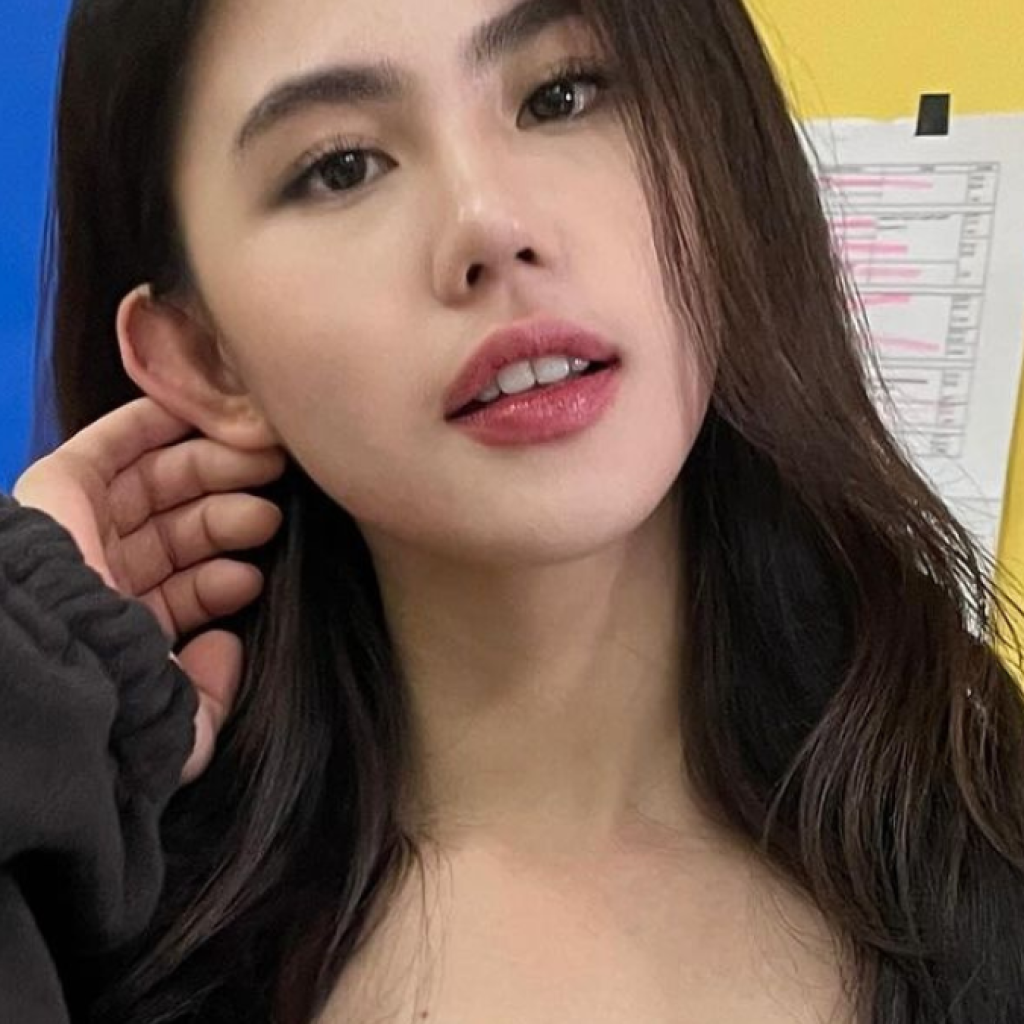Zoe Levana berikan klarifikasi soal dirinya yang ‘nyangkut’ di jalur Transjakarta. Foto: instagram.com/zoe_levana