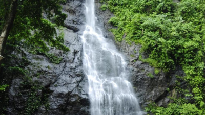 TUTURPEDIA - Super Cantik! 4 Rekomendasi Tempat Wisata di Mamuju dengan Pemandangan Menakjubkan, Cocok untuk Healing 