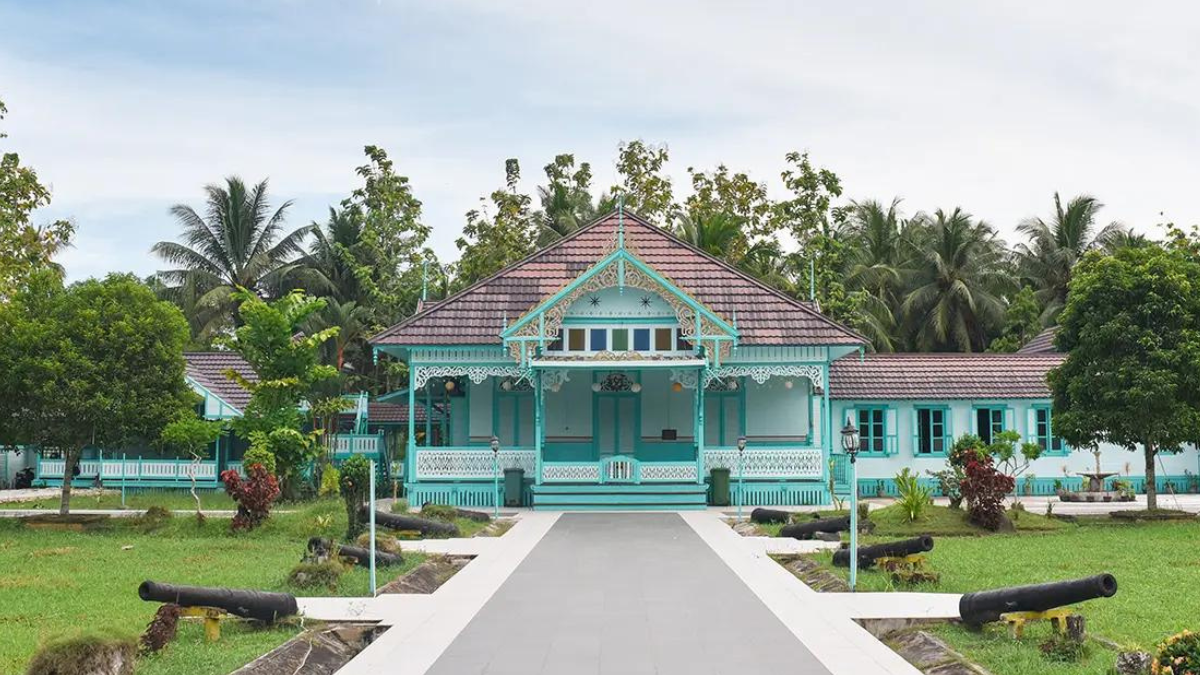Rekomendasi wisata sejarah keraton istana Melayu di Kalimantan Barat. Foto: kemenparekraf.go.id