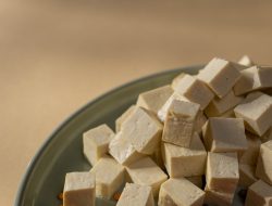 6 Tips Menyimpan Tahu yang Benar, Dijamin Tahan Lebih Lama