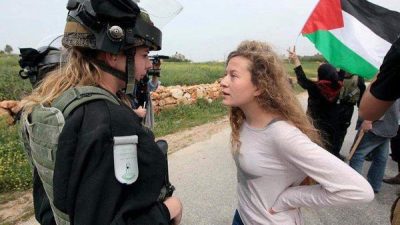 Untuk kedua kalinya Ahed Tamimi ditangkap oleh militer Israel. Foto: X.com/leylahamed