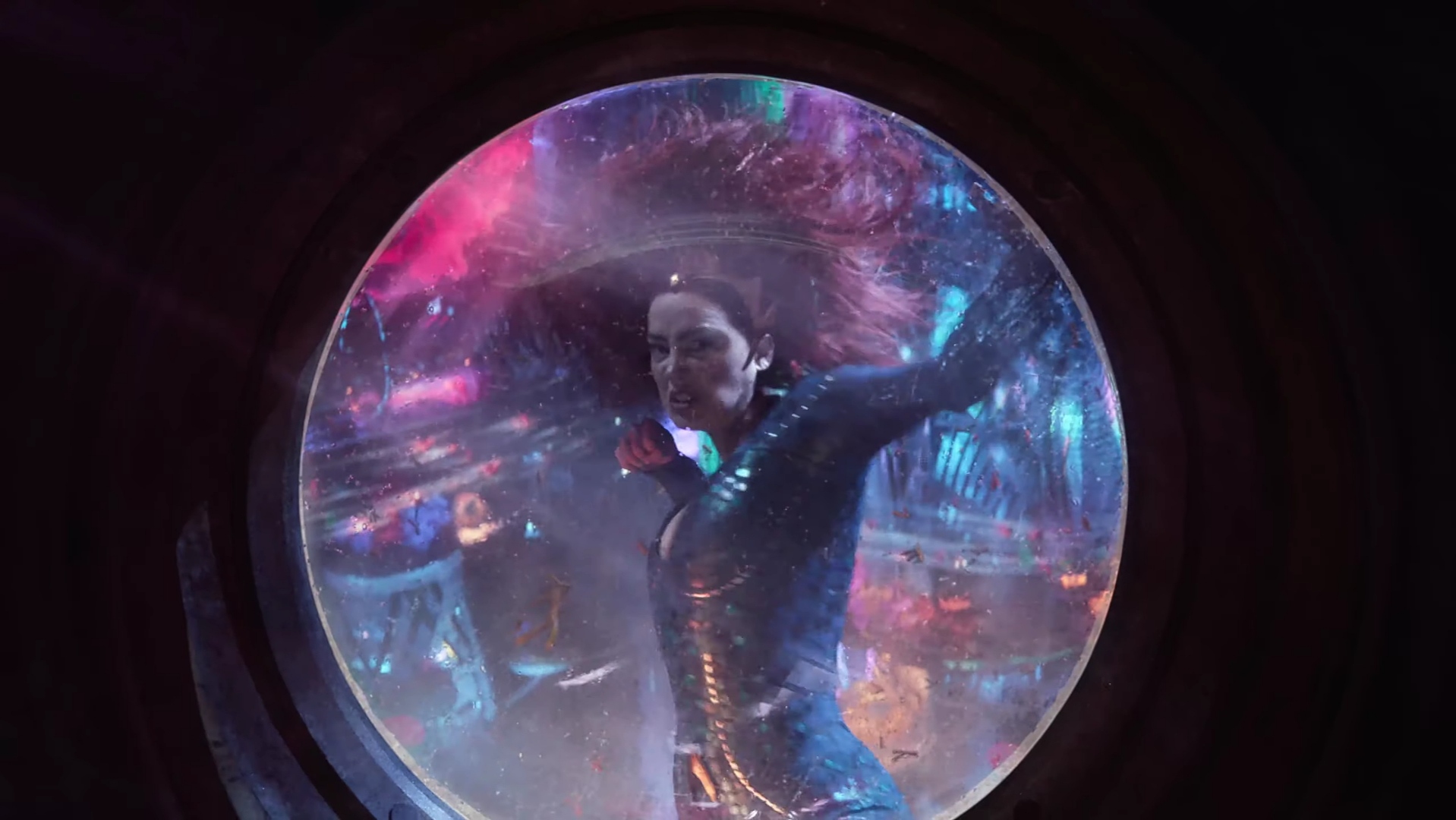 Amber Heard hanya tampil 2 detik dalam teaser terbaru Aquaman 2. FOTO: Tangkapan layar Youtube Warner Bros. UK & Ireland