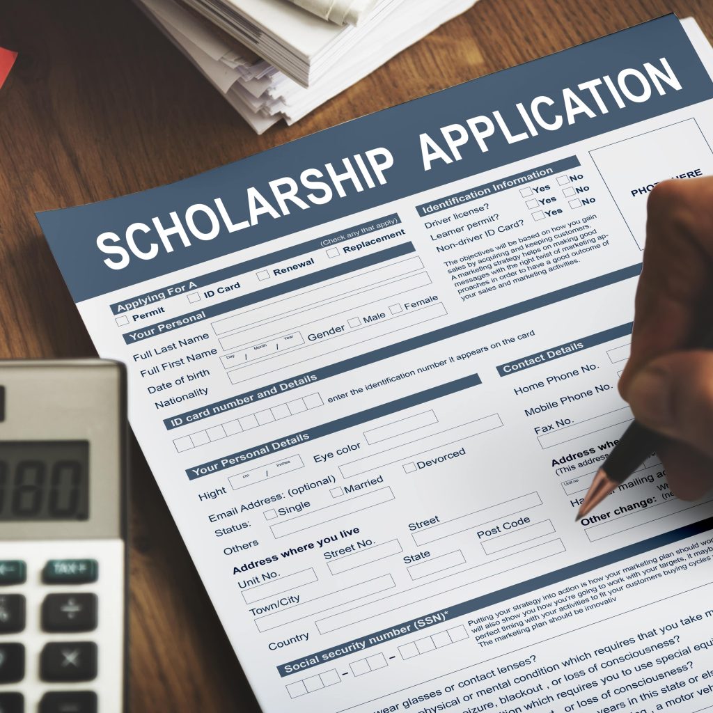 Perhatikan Syarat dan Ketentuan Beasiswa Unggulan Kemendikbud 2023 ini sebelum mendaftar! Foto: Freepik.