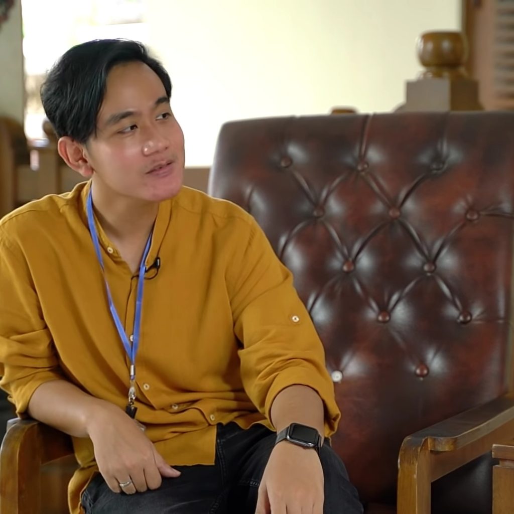 TUTURPEDIA - Usai Temui Bawaslu, Gibran Terbukti Langgar Pergub DKI Imbas Bagi-bagi Susu di CFD
