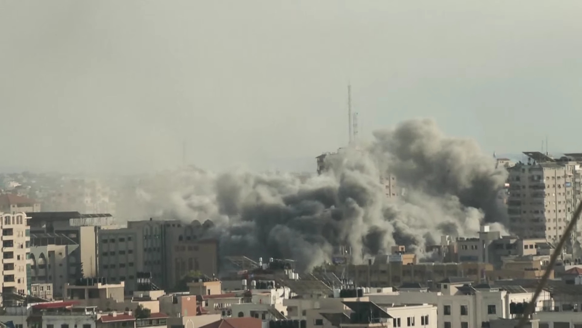 Perang Israel dan Hamas jadi perang terparah yang pernah terjadi. Foto: Tangkapan layar YouTube Reuters