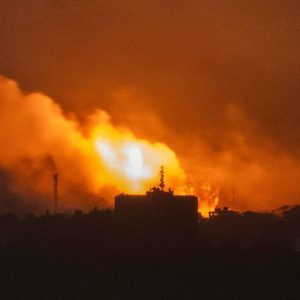 Kembali Terjadi, Serangan Bom Israel Putus Akses Internet dan Listrik di Palestina