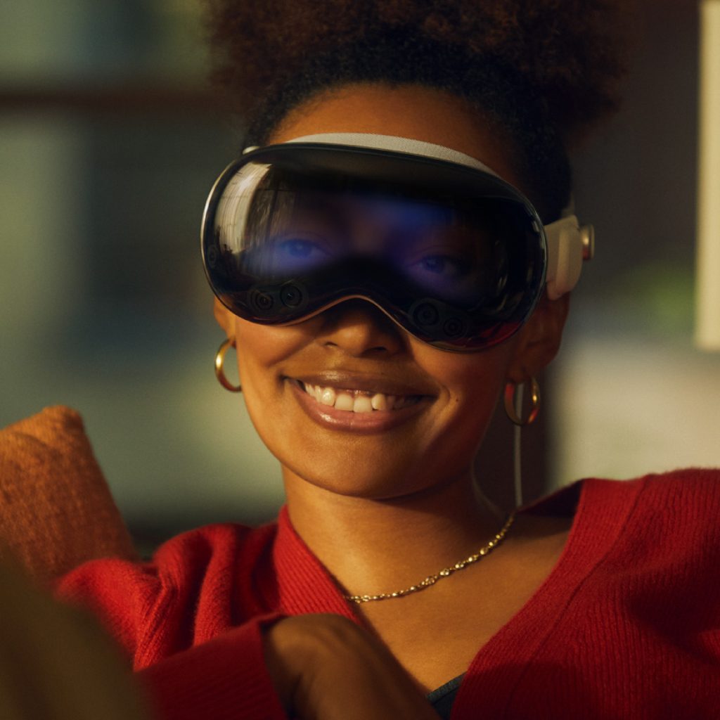 TUTURPEDIA - Apple Vision Pro: Headset Canggih yang Siap Rilis Tahun Ini!