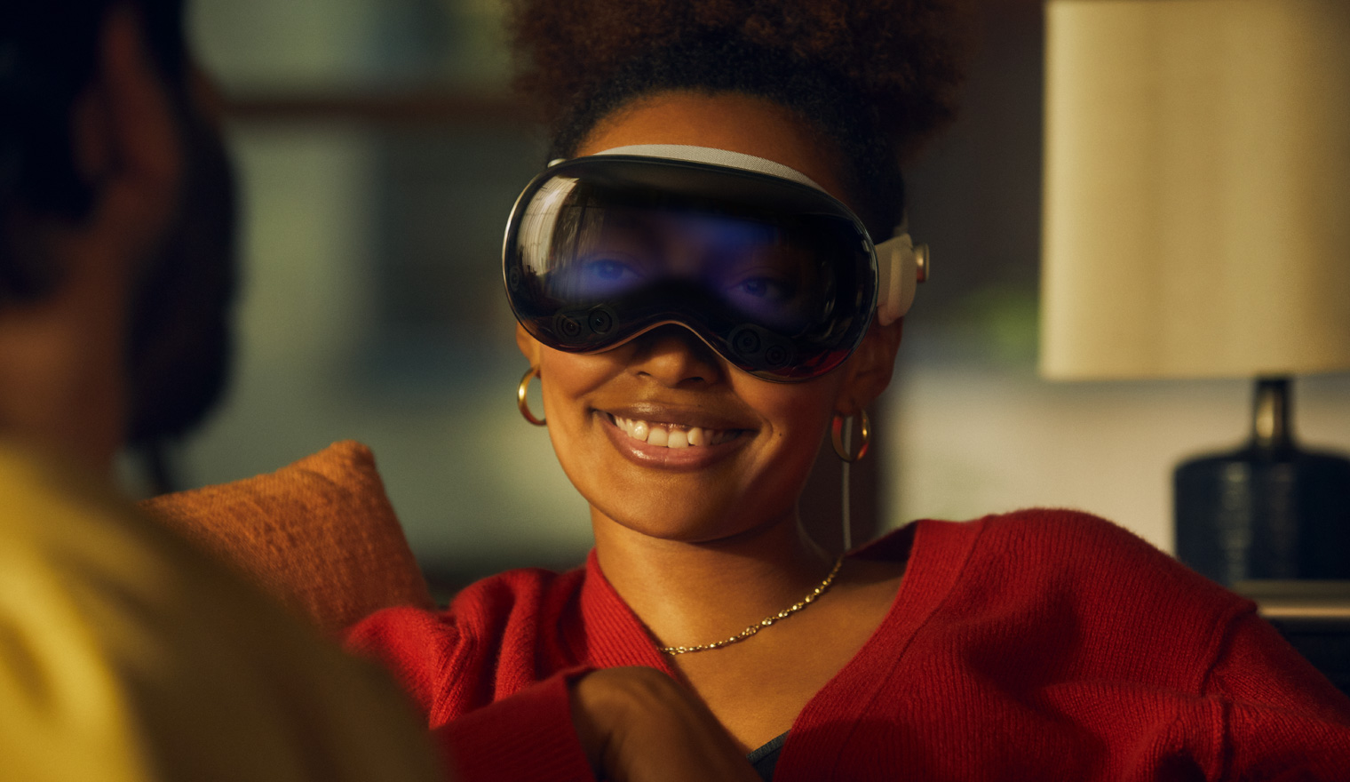 TUTURPEDIA - Apple Vision Pro: Headset Canggih yang Siap Rilis Tahun Ini!