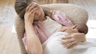 Perbedaan Baby Blues dan Depresi Pasca Melahirkan, Kenali Gejalanya di Sini!