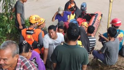 Sepekan Pasca Banjir di Muratara, Akses Komunikasi dan Listrik Warga Belum Normal